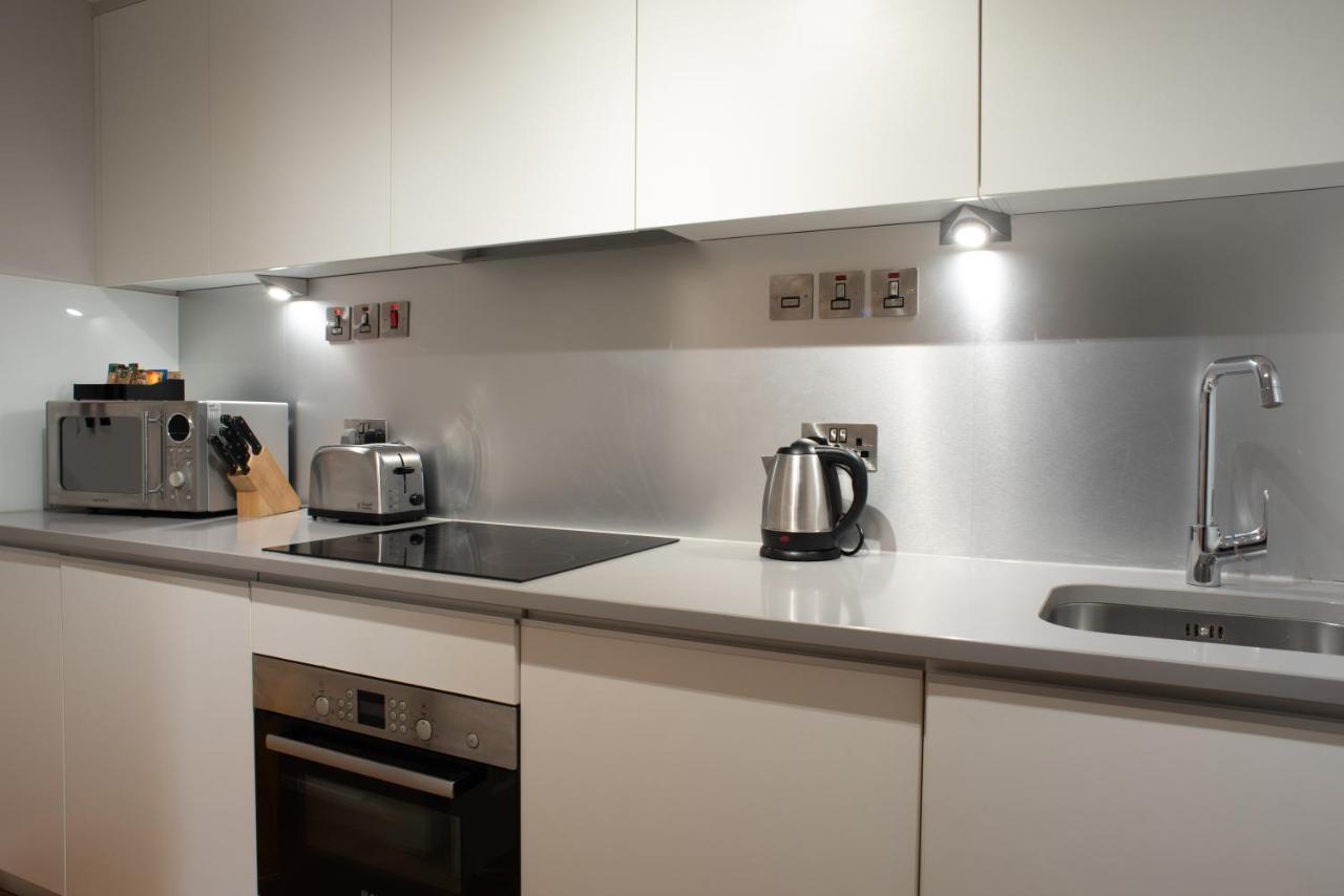 Premier Suites Ρίντινγκ Εξωτερικό φωτογραφία