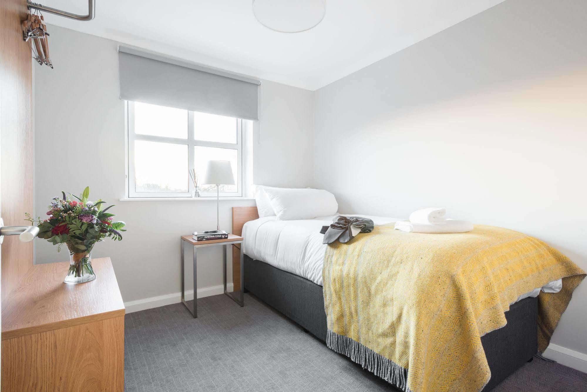 Premier Suites Ρίντινγκ Εξωτερικό φωτογραφία