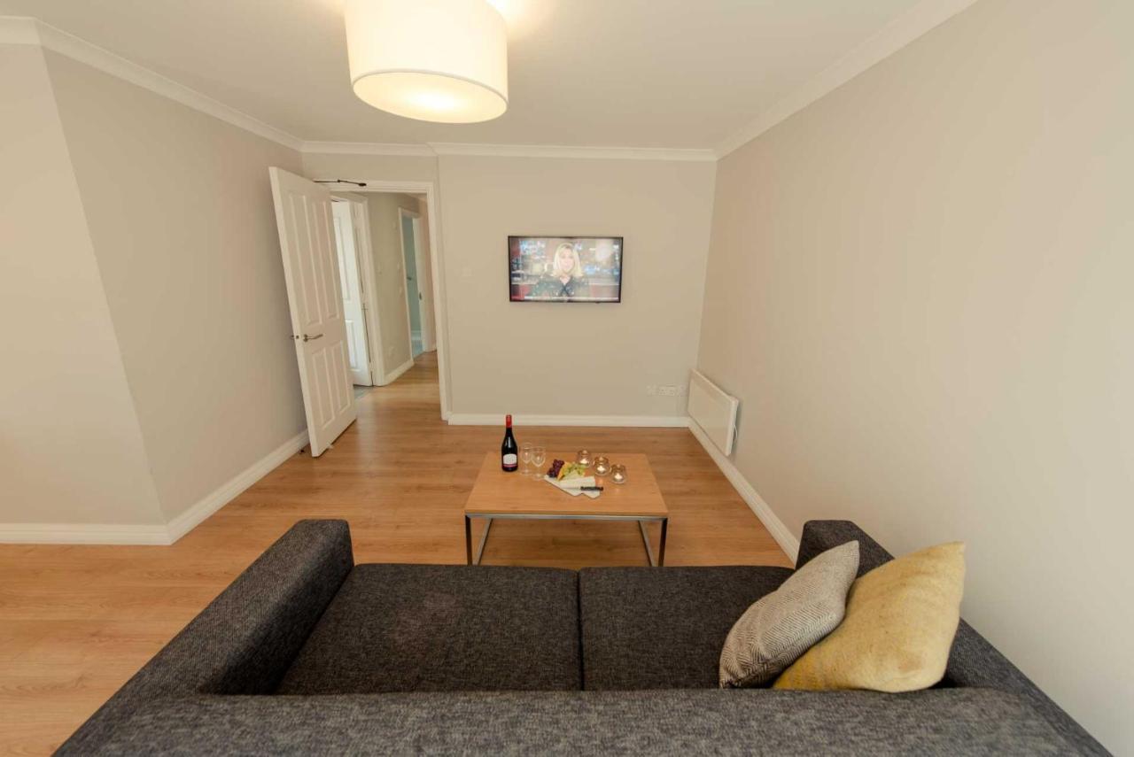 Premier Suites Ρίντινγκ Εξωτερικό φωτογραφία